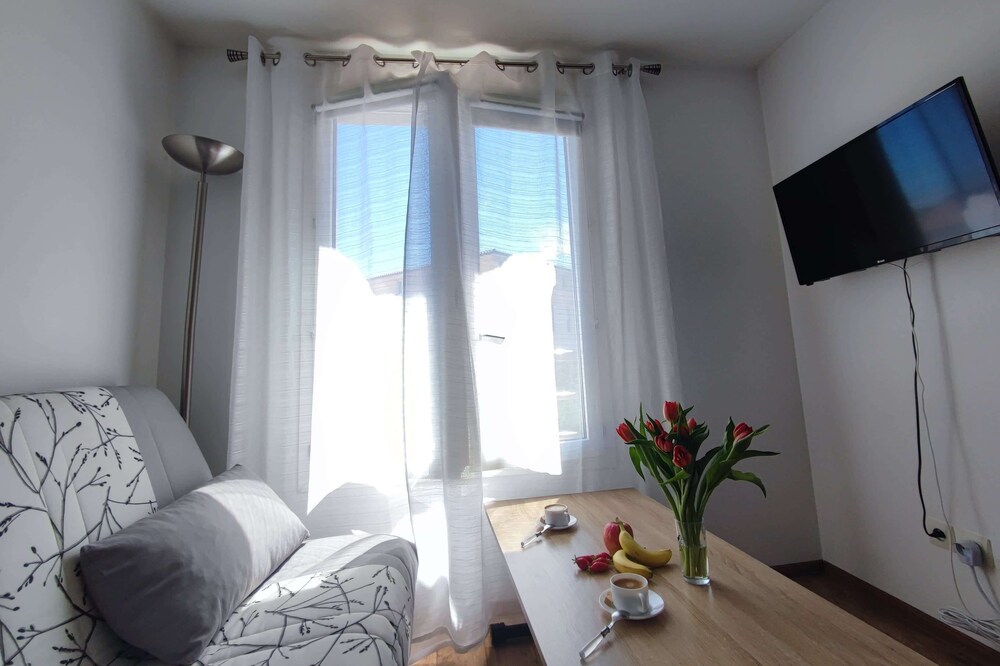 Small studio for 2 people in Fréjus