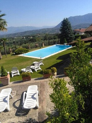 Outdoor pool - Borgo Nuovo Farmhouse Apartment 5 (Campania)