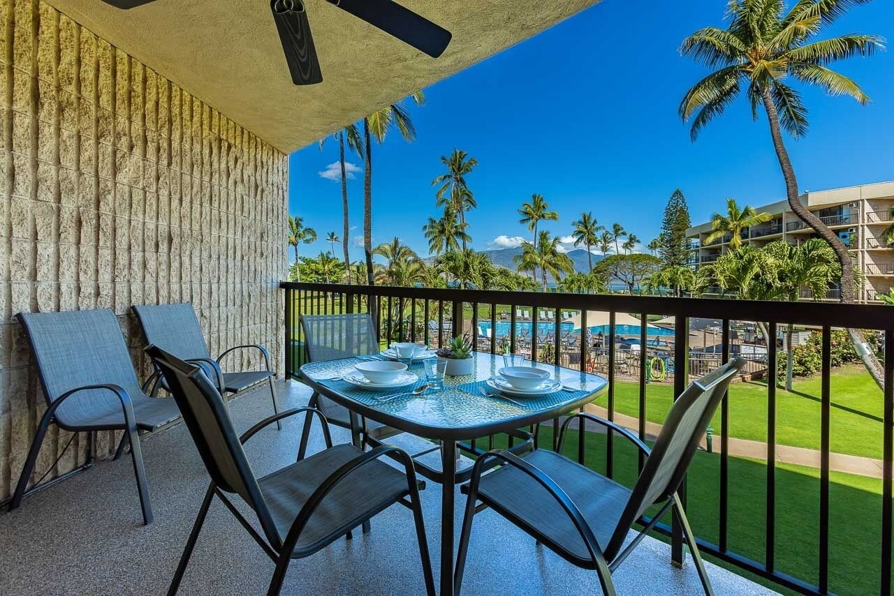 Condo, 2 Bedrooms | Outdoor dining
