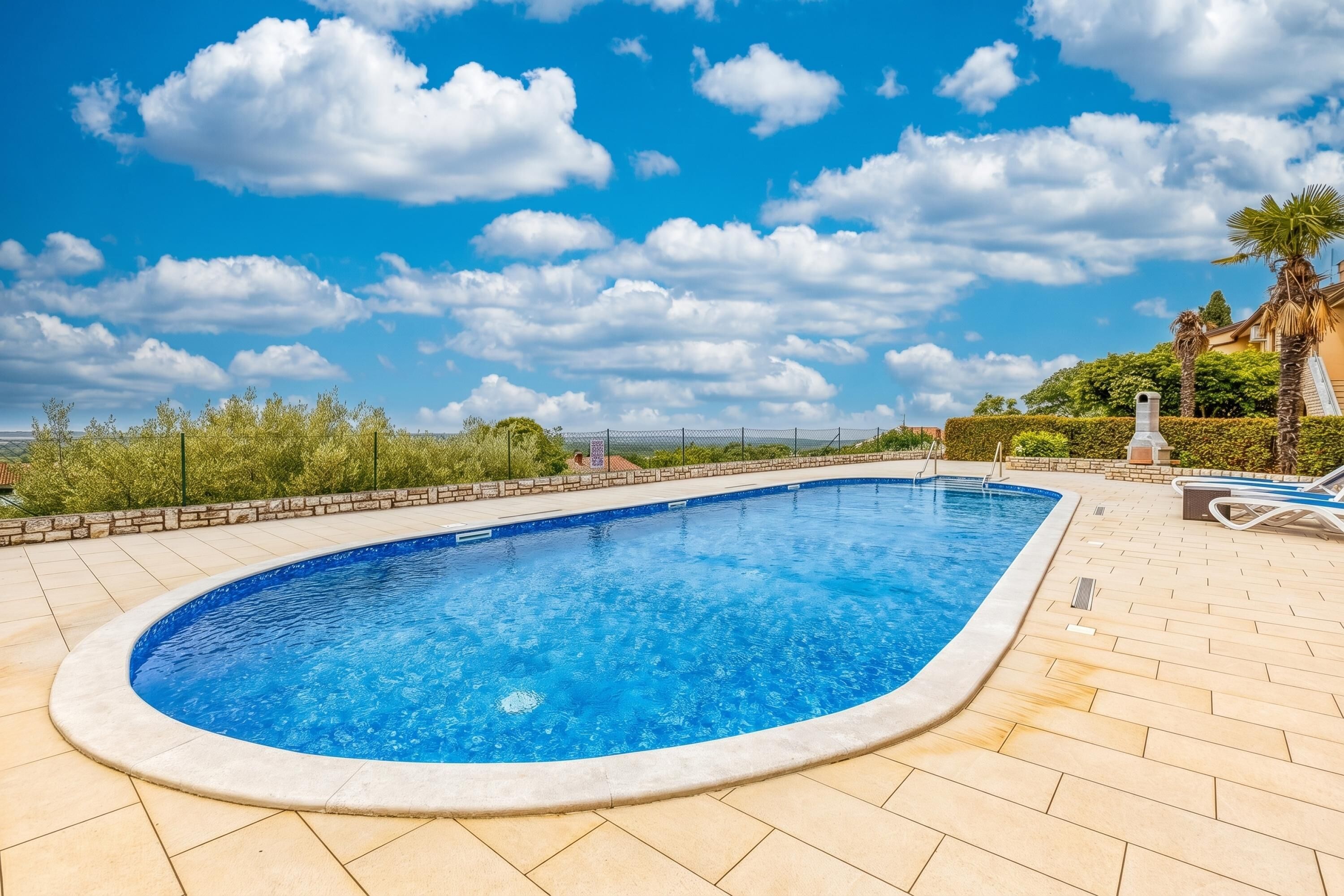 Maison familiale, plusieurs chambres, 2 salles de bains (Pool House Kristina near Poreč) | Piscine | Piscine extérieure en saison