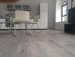 Dining - Right in the heart of German colony (Tel Aviv-Yafo)