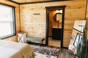 4 Schlafzimmer, Reisekinderbett, WLAN, Bettwäsche