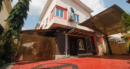 LUXURY HOME 4Bedroom Secured