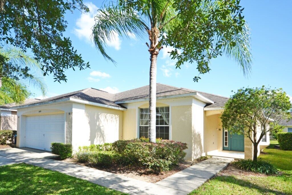 South facing pool home with games room - gated community