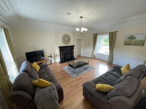 TV connectée, cheminée