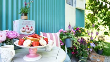 Tempat makan outdoor