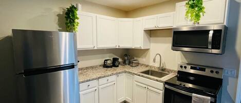 Microwave, oven, stovetop, coffee/tea maker