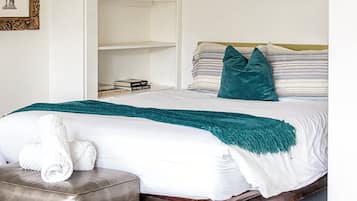4 habitaciones, escritorio, tabla de planchar con plancha y wifi gratis