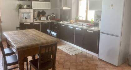 Quiet little house with a view in the center of the village