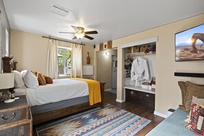 Room - Cowboy Cottage|Dog-Friendly|Prescott AZ|Sleeps 3 (Prescott)