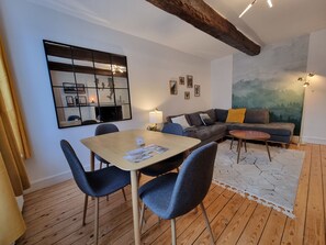 Living area - La Cabane de Milo - Typical Honfleur fisherman's house - 2 bedrooms (Honfleur)