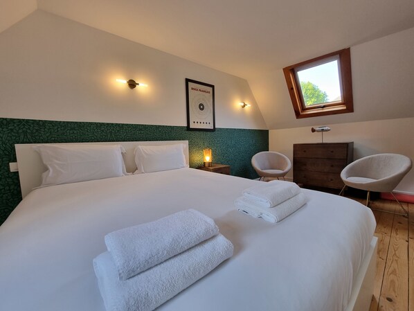 2 bedrooms, WiFi, bed sheets