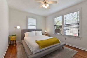2 bedrooms, iron/ironing board, travel cot, WiFi