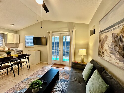 CHARMING INDEPENDENT GUEST HOUSE