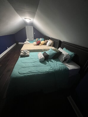 6 Schlafzimmer, Bügeleisen/Bügelbrett, Reisekinderbett, kostenloses WLAN