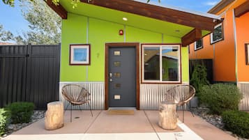 House | Terrace/patio