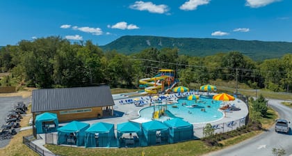 New Luxury Glamping Tent at Luray RV Resort - (V418)