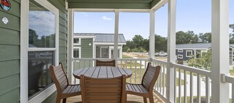 2BR Cottage (w/ Loft) by the Shenandoah River - Pet Friendly (V239)