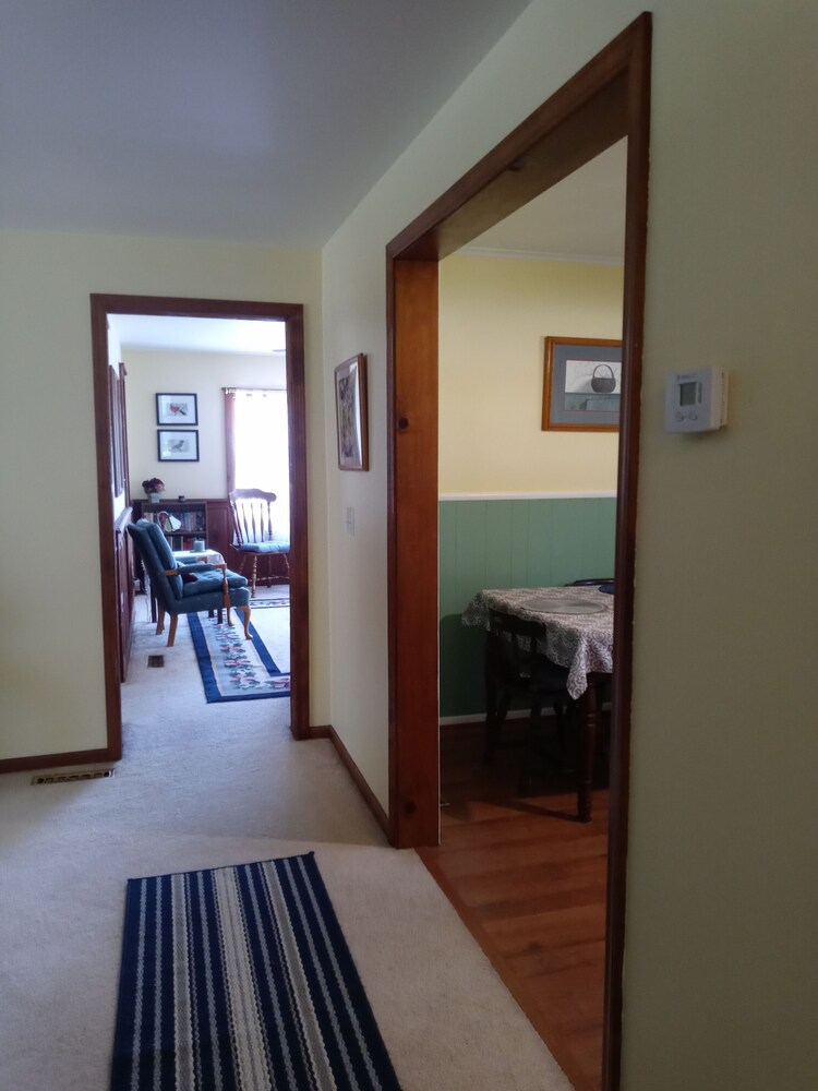 At Lake Huron Shore Sunrise View entire family Home with Beach