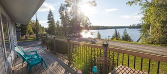 Waterfront-Pet Friendly-HotTub-Firepit-BBQ