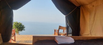 Luxury private tented camp with Lake views