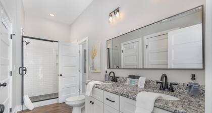 Modern Condo in Heart of Downtown Fuquay