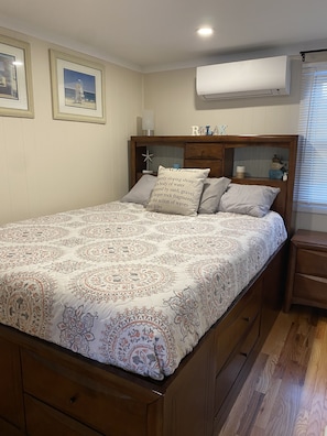 1 bedroom, desk, iron/ironing board, free WiFi