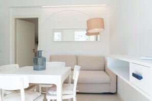 Dining - Maruzza Home 202 (Favignana)