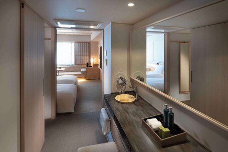 DoubleTree by Hilton Kyoto Higashiyama - Image 35