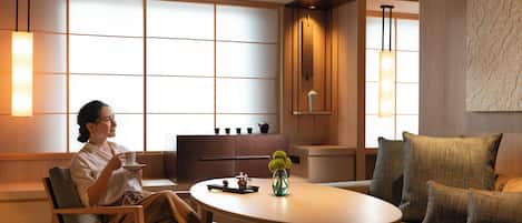 In-room safe, desk, iron/ironing board, free cribs/infant beds