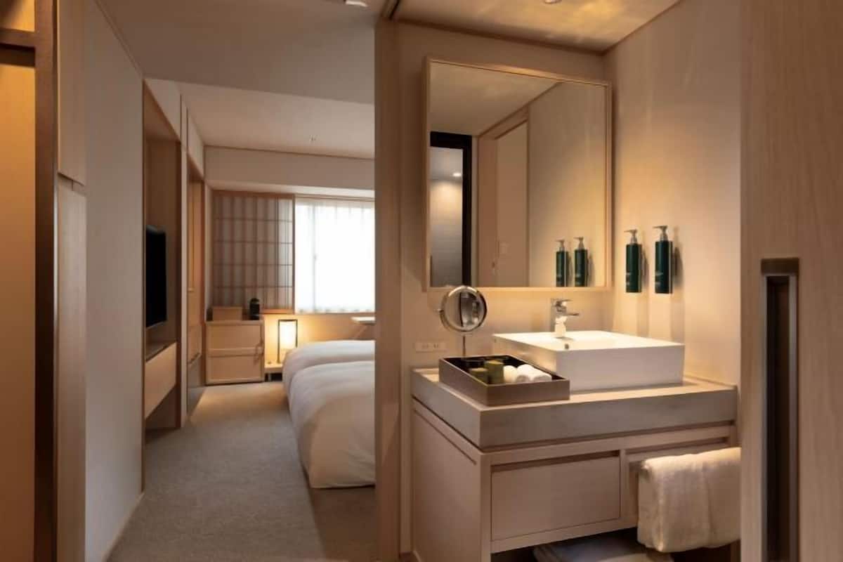 In-room safe, desk, iron/ironing board, free cribs/infant beds