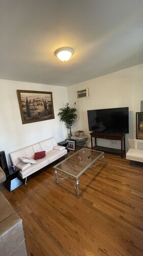 Romantic Couples Room