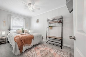 WiFi, bed sheets