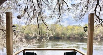 Walk or Paddle To Charles Springs On Suwannee!