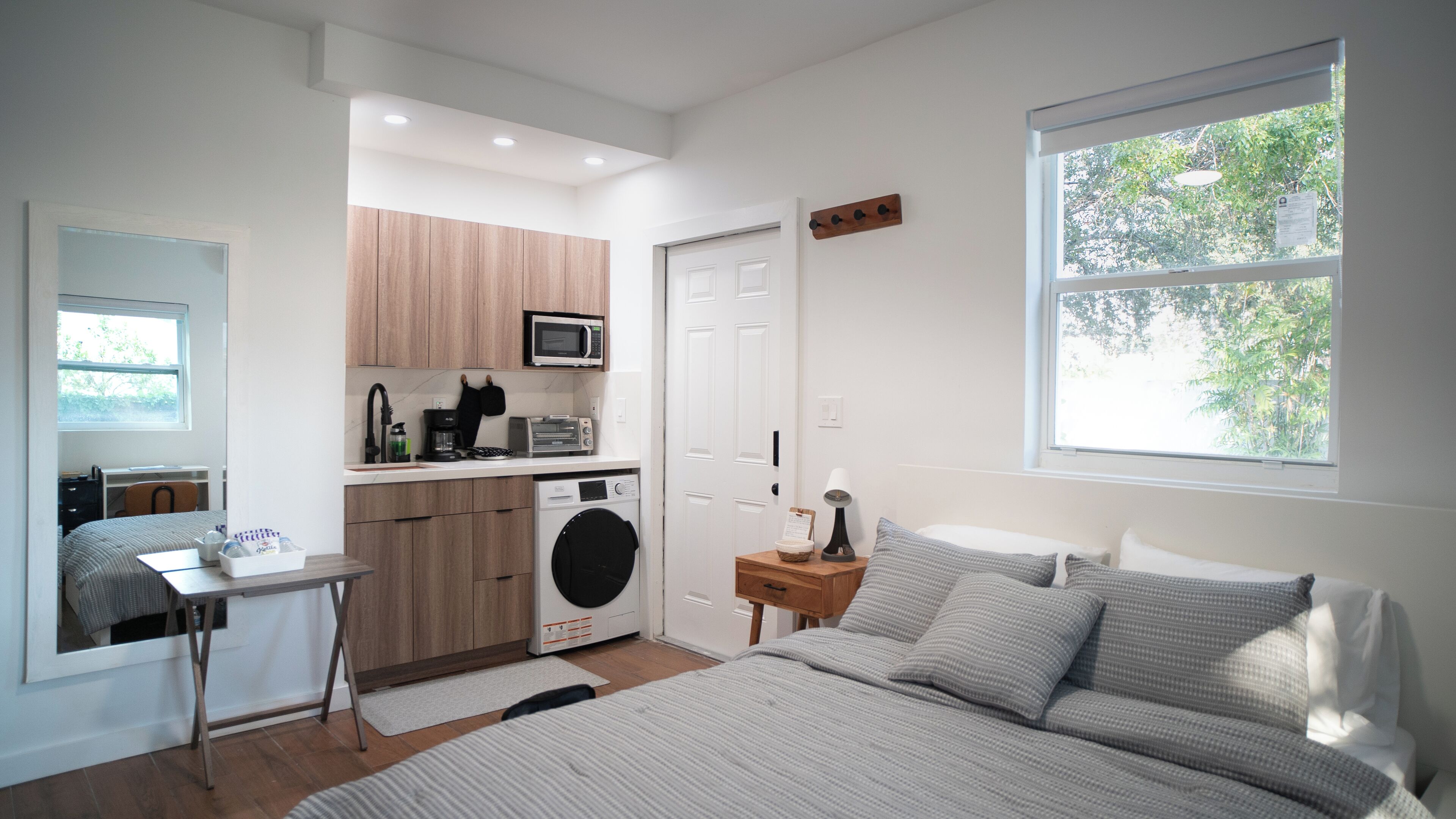 1 bedroom, desk, iron/ironing board, free WiFi