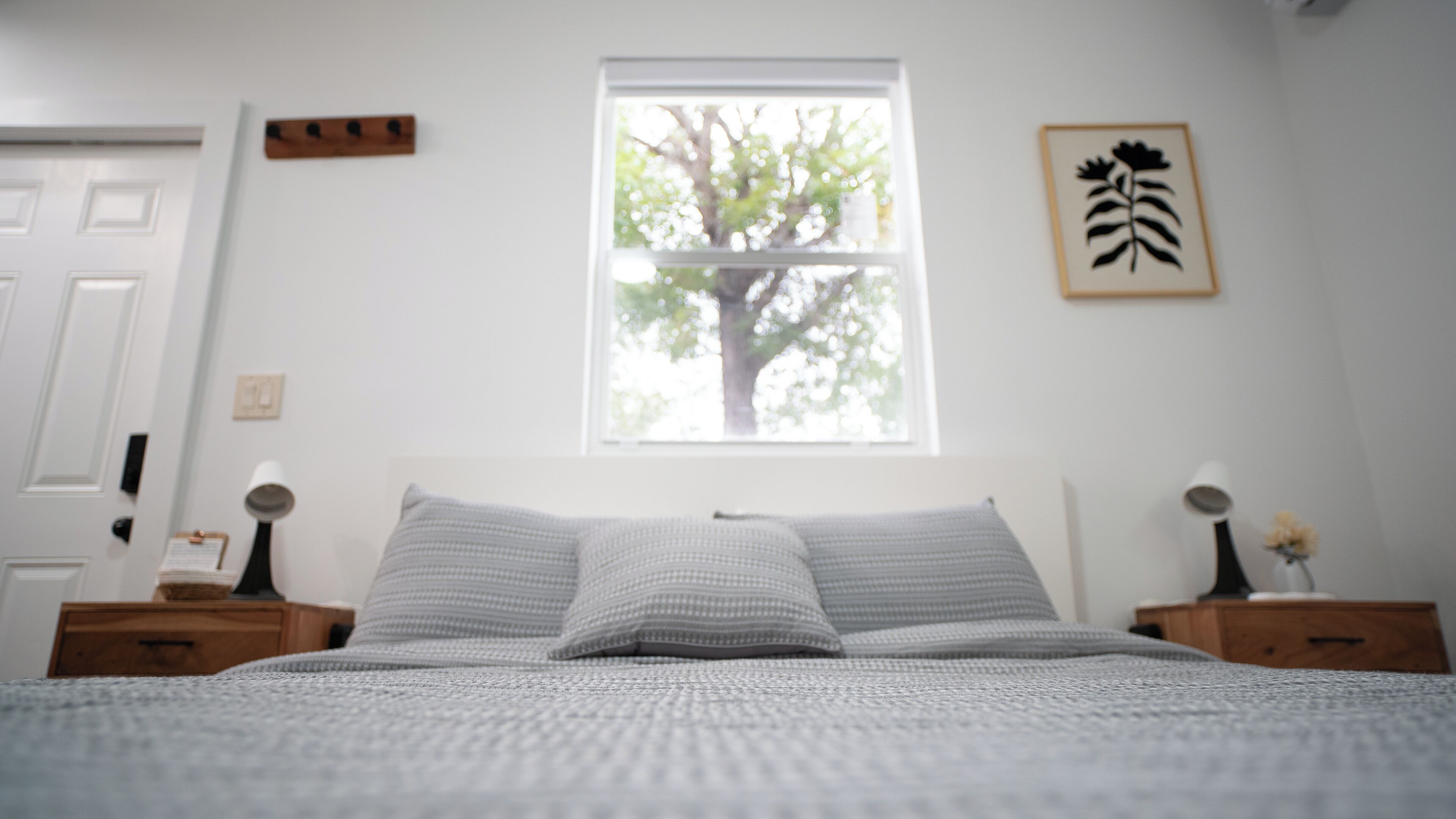 1 soverom, skrivebord, strykejern/-brett og wi-fi (inkludert)