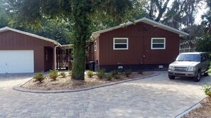 Exterior - Scallop Hut - Old Homosassa (Homosassa)