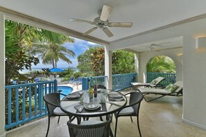 Outdoor dining - #101 Oceanview beachfront Maxwell Beach Villas (Oistins)