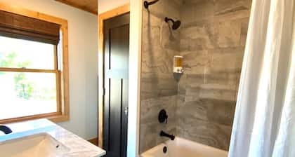 Downtown Sweetwater Suite West