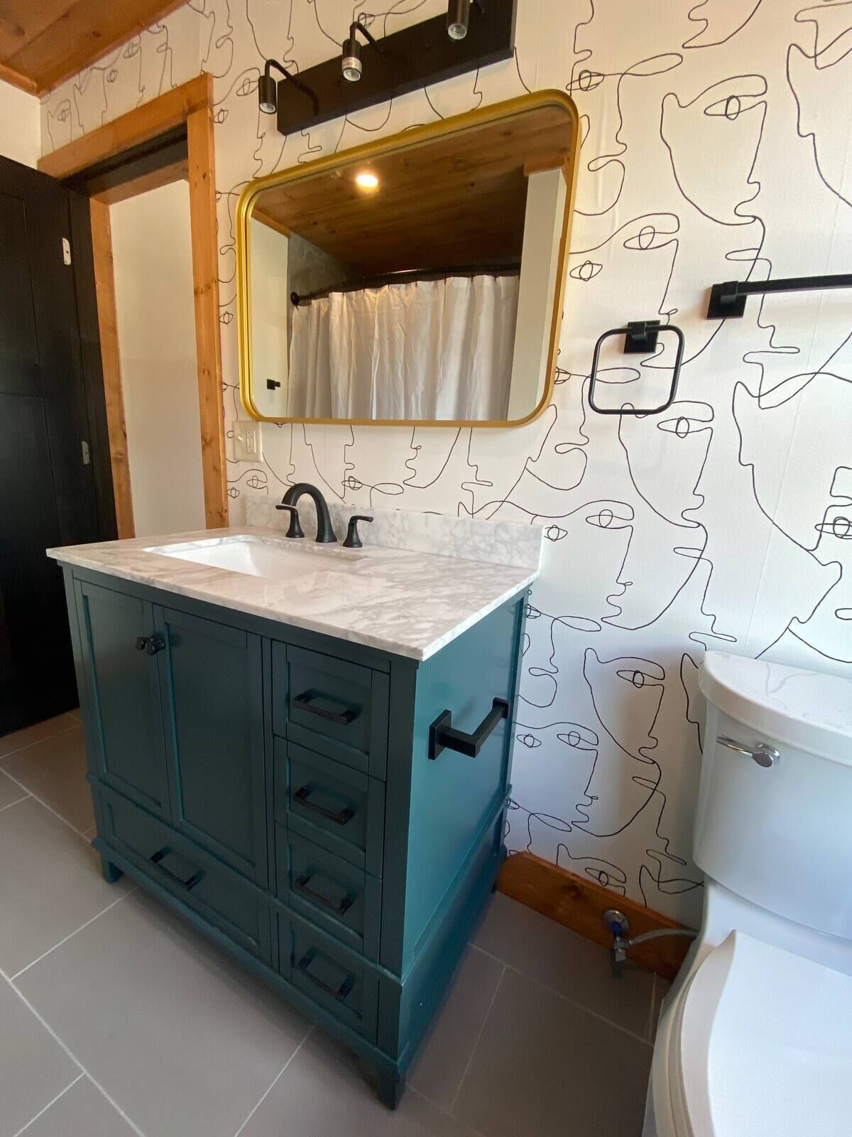 Downtown Sweetwater Suite West