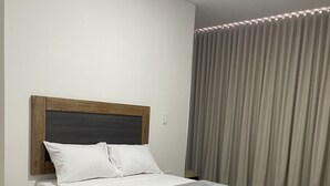 Room - Hotel El Faro (Cartagena)
