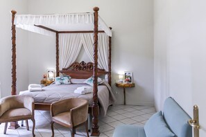 Fer et planche à repasser, Wi-Fi gratuit, draps fournis