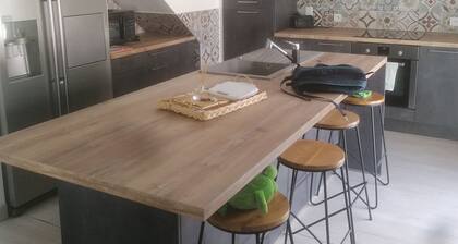 Villa 8 Couchages Avec Piscine à 10 mn à Pied de la Plage