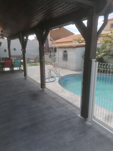 Villa 8 Couchages Avec Piscine à 10 mn à Pied de la Plage