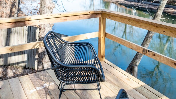 Terrace/patio - THE DRAKE ON LAKE AVALON near the Oz trails (Bella Vista)