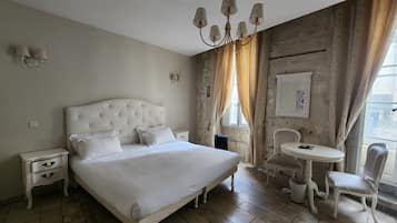 Chambre Supérieure, 1 très grand lit et 1 canapé-lit