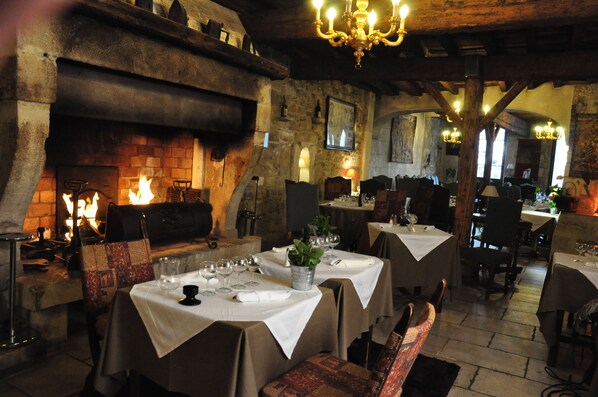 Restaurant - HĂŽtel du Palais des Papes (Avignon)