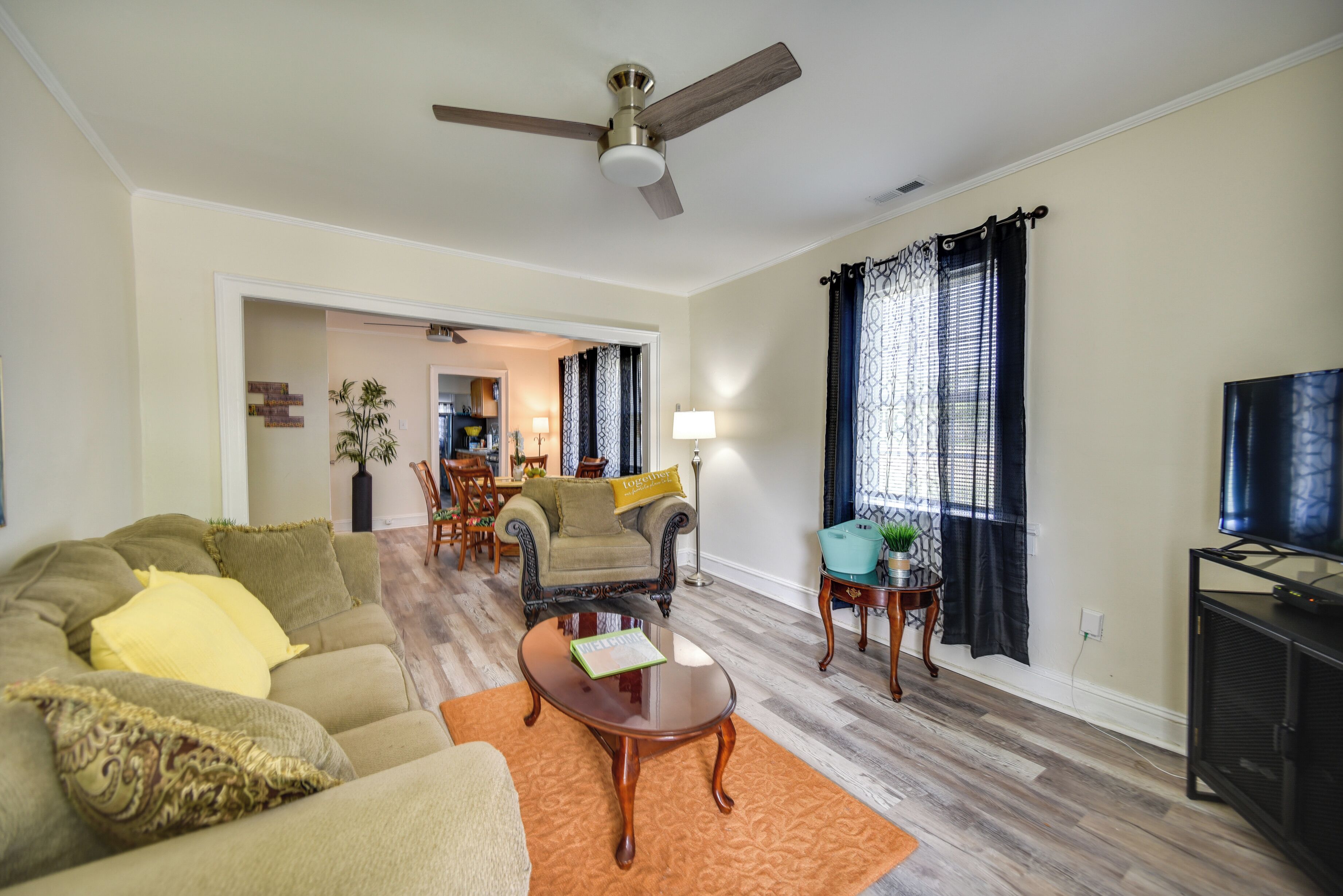 Charming Newport News Cottage < 1 Mi to Ocean!