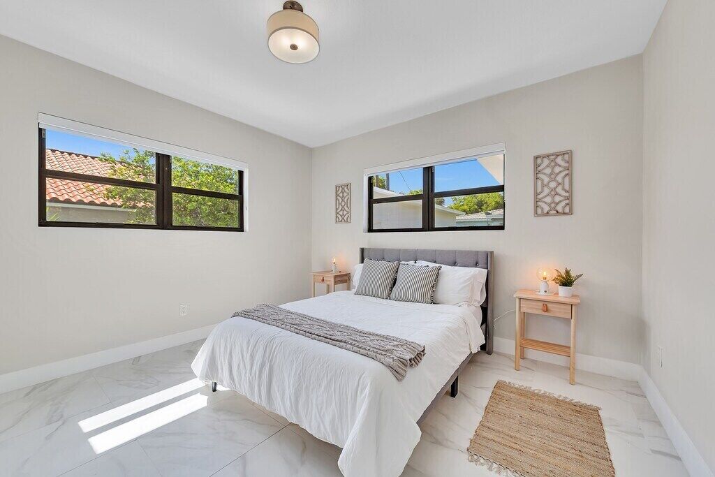 Fully remodeled House, BBQ, Gym, Brickell, Miami Beach, Pet Friendly