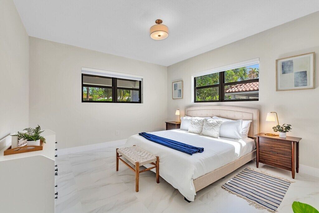 Fully remodeled House, BBQ, Gym, Brickell, Miami Beach, Pet Friendly